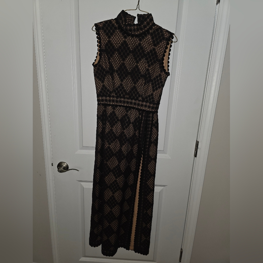Vintage Lace Black and Tan Sleeveless Dress